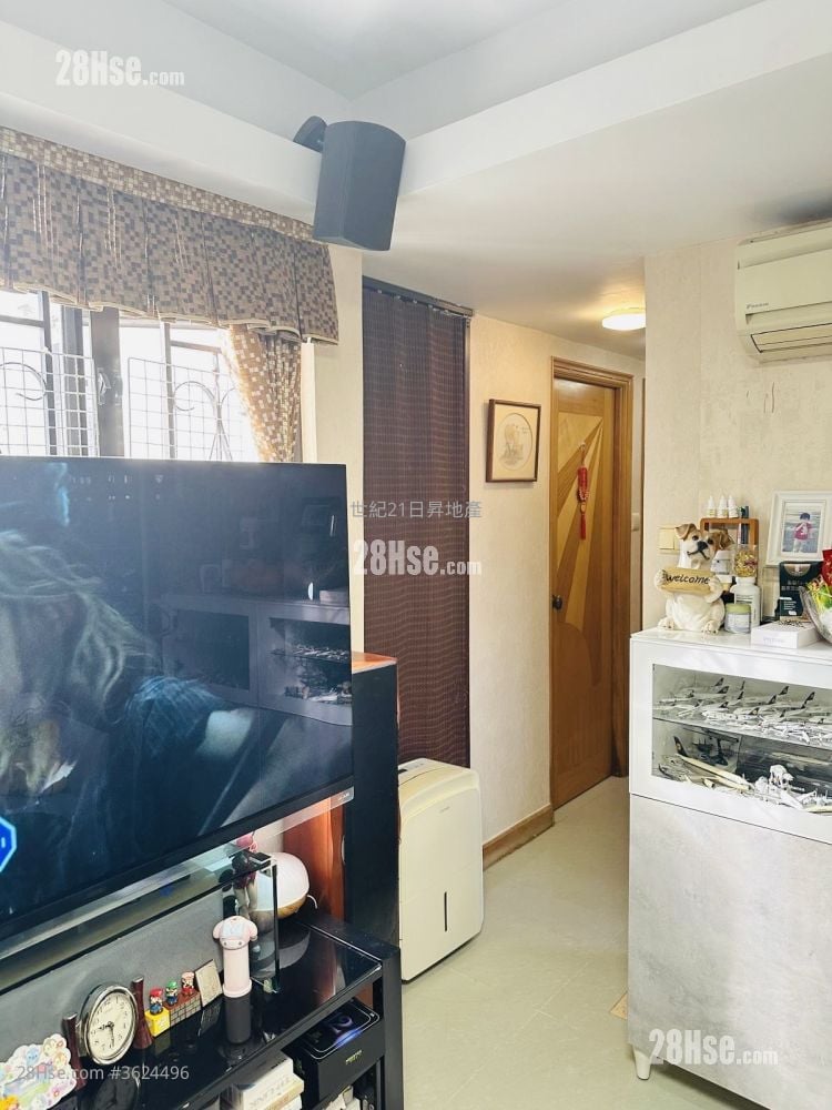 華曦大廈 售盤 3 房 , 2 浴室 826 平方呎