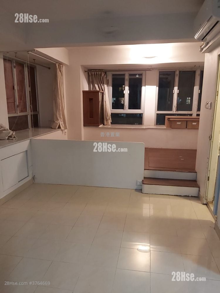 Tak Bo Garden Sell 1 Bathroom 282 ft²