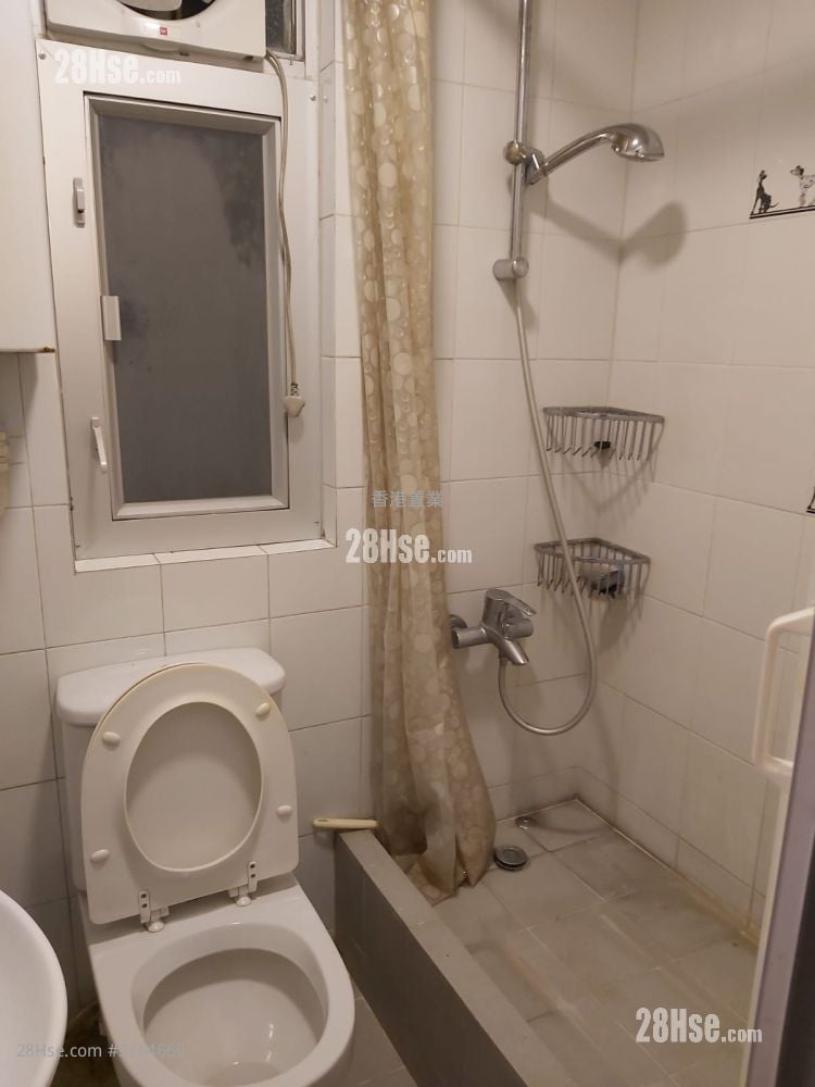 Tak Bo Garden Sell 1 Bathroom 282 ft²