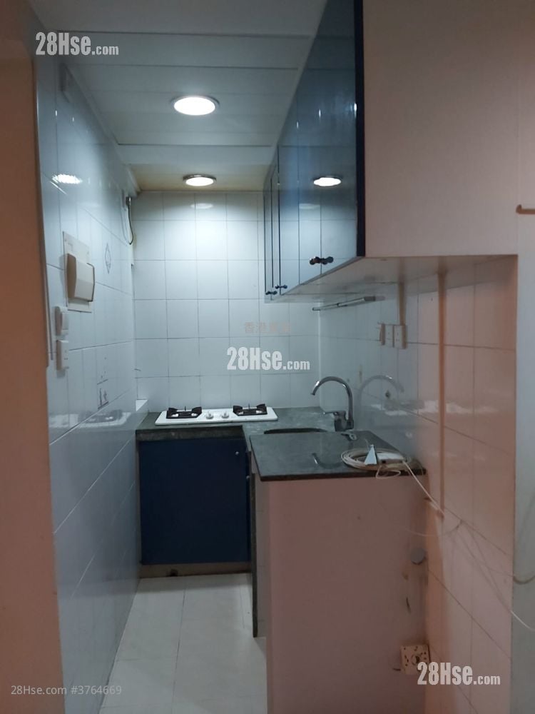 Tak Bo Garden Sell 1 Bathroom 282 ft²