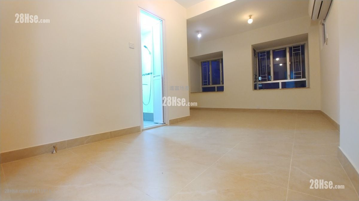 Chuen Fai Centre Sell Studio , 1 Bathroom 295 ft²