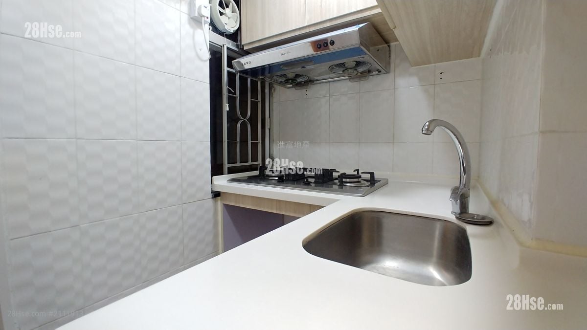 Chuen Fai Centre Sell Studio , 1 Bathroom 295 ft²