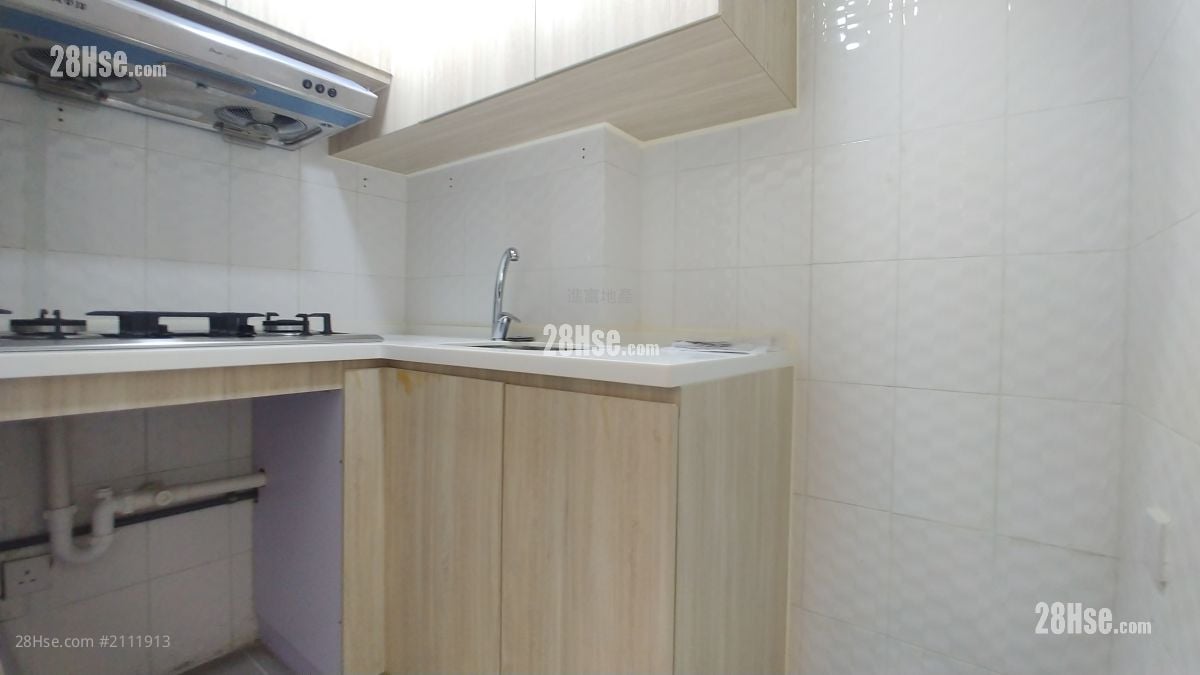Chuen Fai Centre Sell Studio , 1 Bathroom 295 ft²