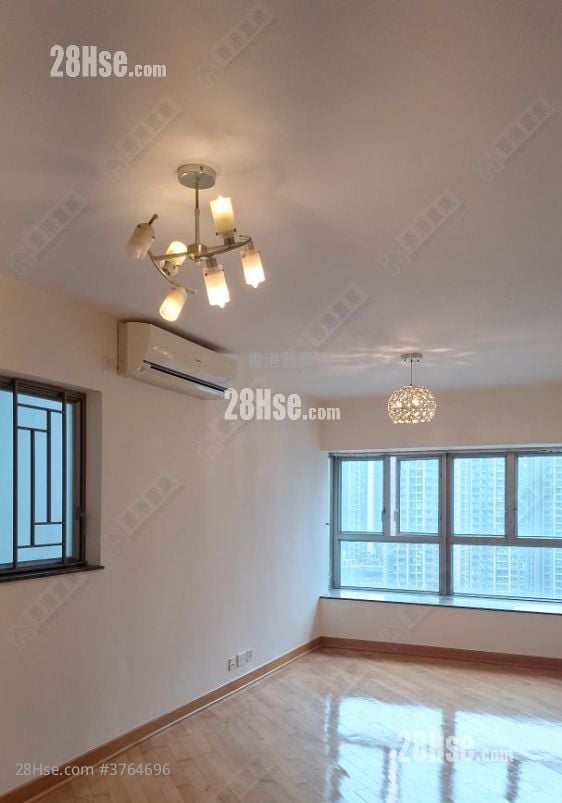 Park Central Sell 3 Bedrooms , 2 Bathrooms 684 ft²