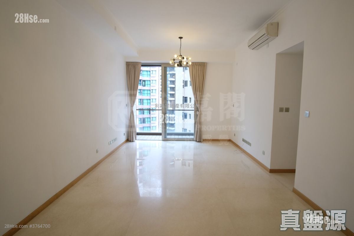 Wellesley Sell 3 Bedrooms , 2 Bathrooms 1,179 ft²