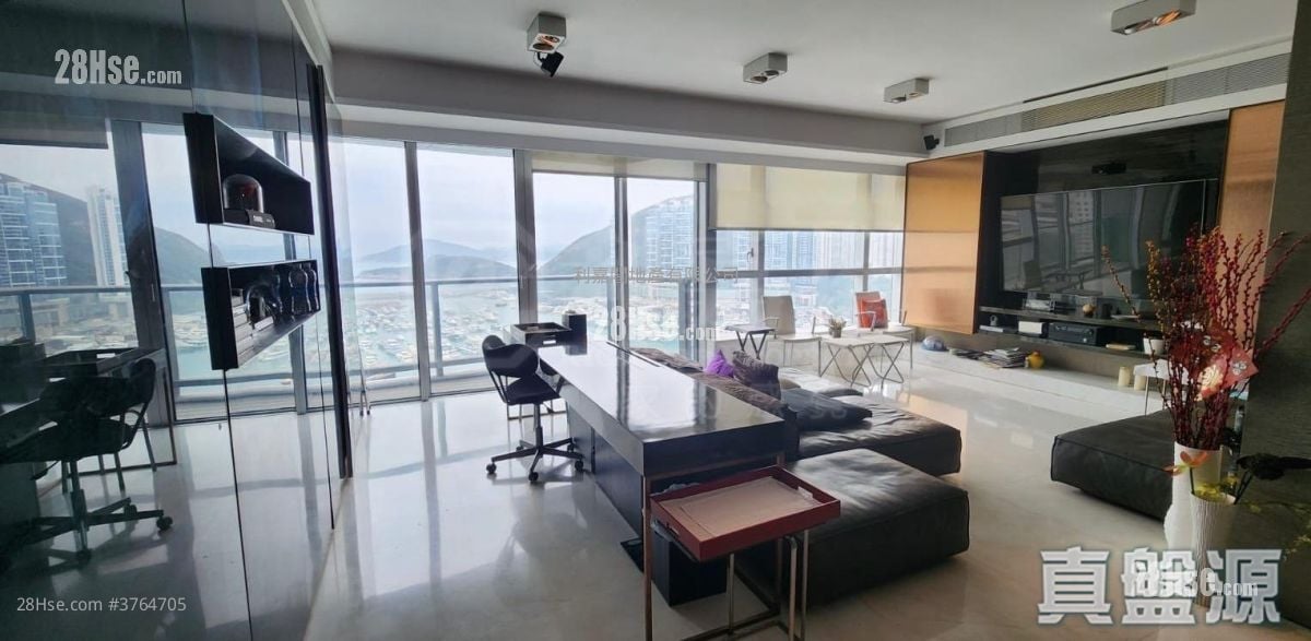 Marinella Sell 4 Bedrooms , 2 Bathrooms 1,650 ft²