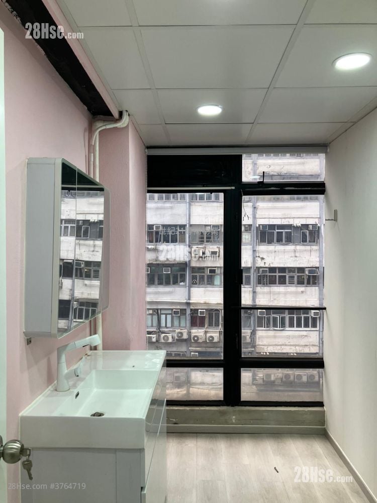 Carnarvon Road 2 Rental 3 Bedrooms