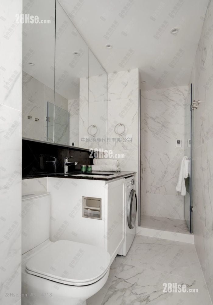 萃峰 售盘 2 房 , 2 浴室 875 平方尺