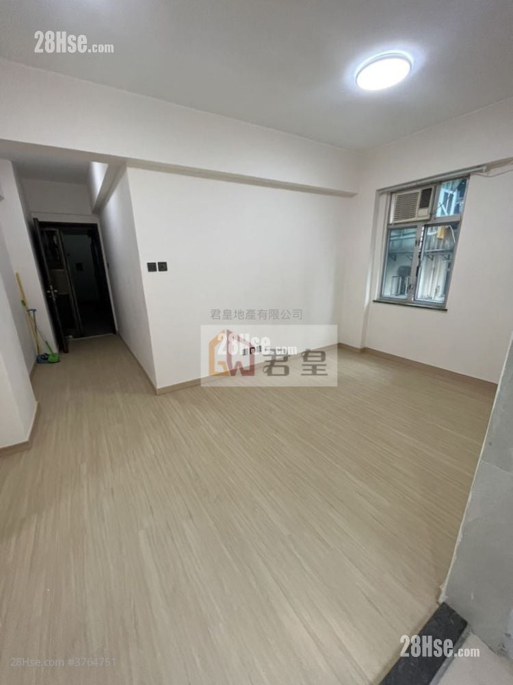 英皇道51-53号 售盘 1 房 , 1 浴室 330 平方尺