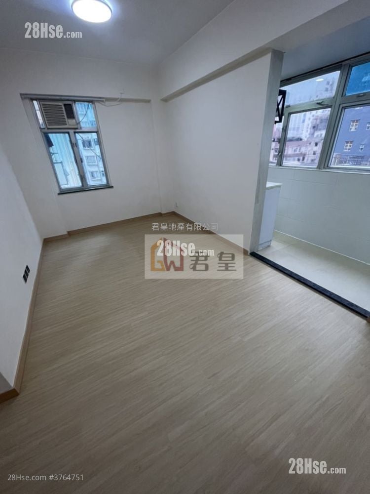 英皇道51-53号 售盘 1 房 , 1 浴室 330 平方尺