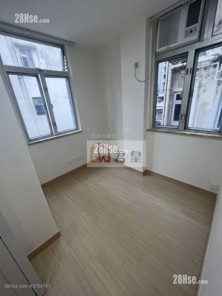 英皇道51-53号 售盘 1 房 , 1 浴室 330 平方尺