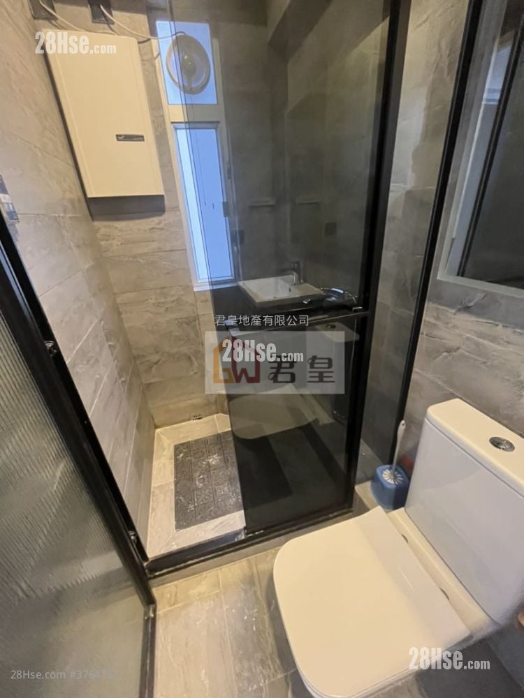 英皇道51-53号 售盘 1 房 , 1 浴室 330 平方尺