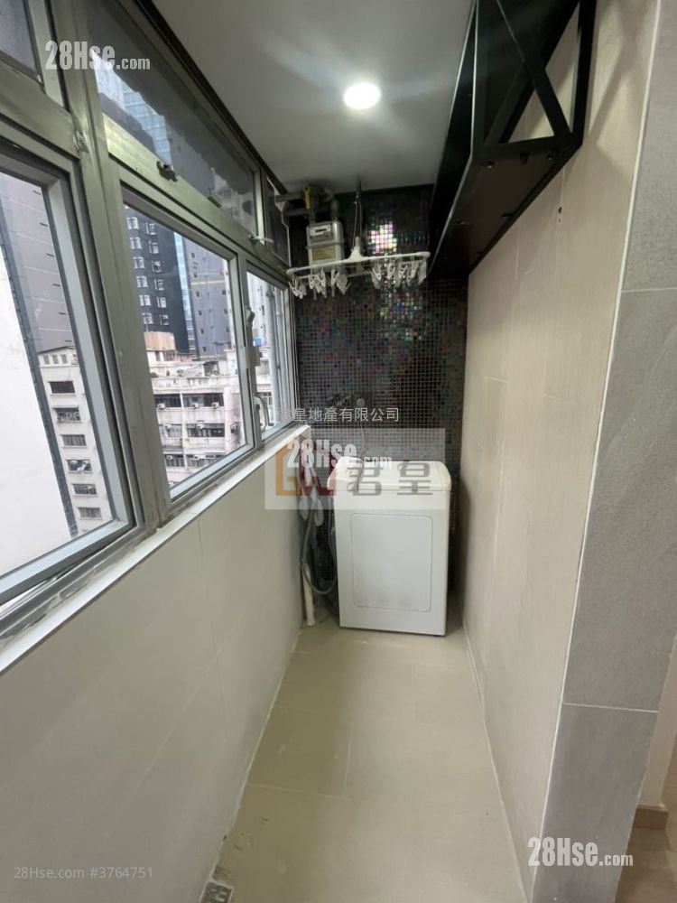 英皇道51-53号 售盘 1 房 , 1 浴室 330 平方尺