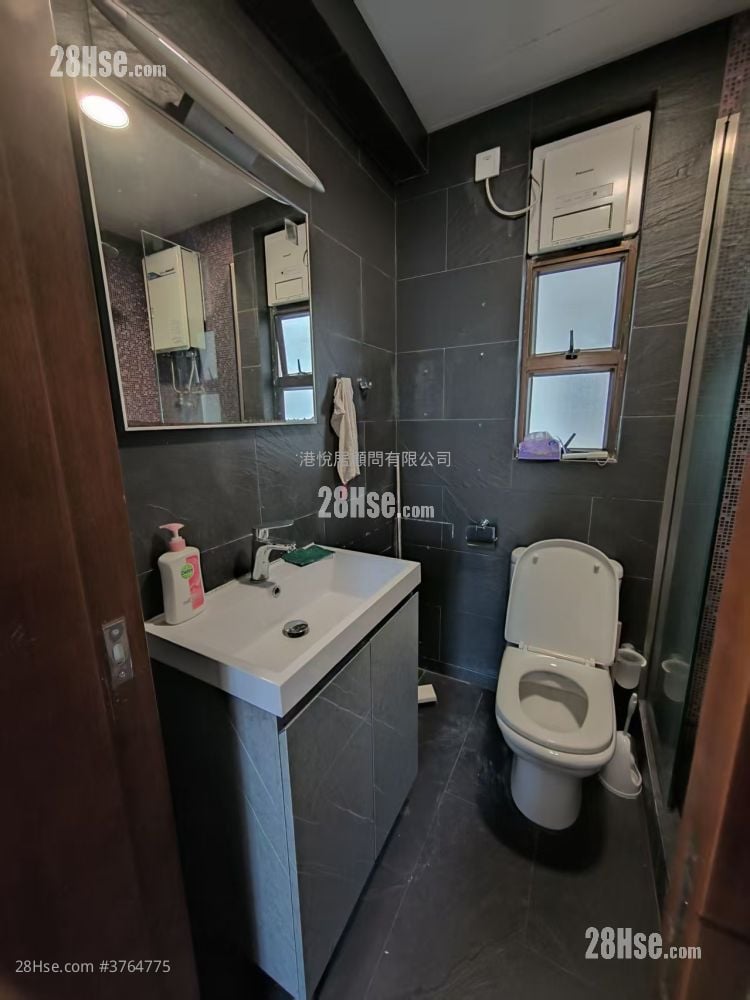 Heng Fa Chuen Rental 2 Bedrooms 453 ft²