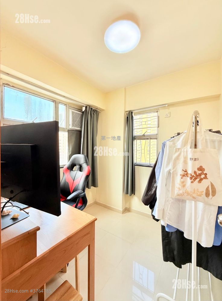 Fu King Court Sell 510 ft²