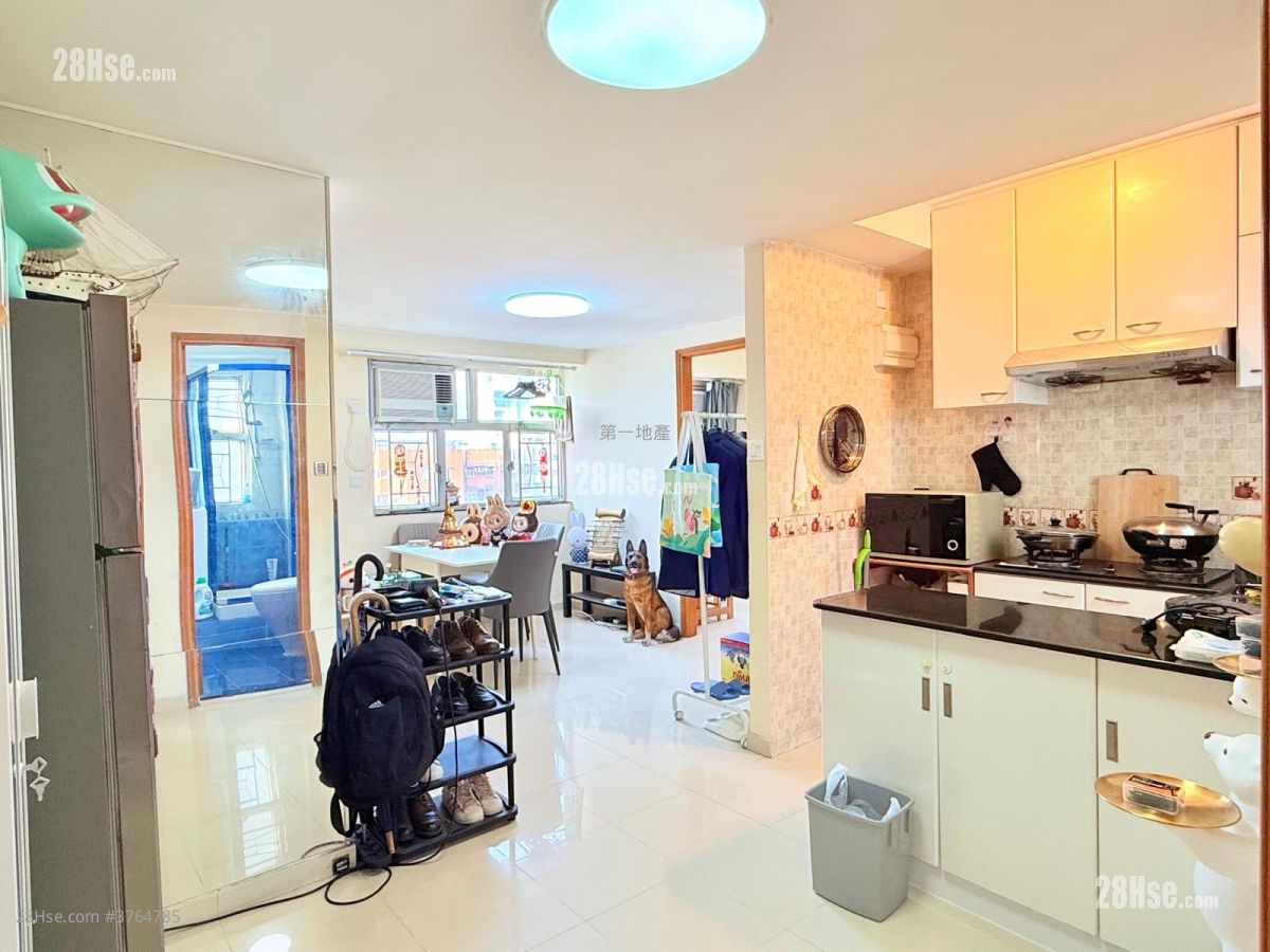 Fu King Court Sell 510 ft²