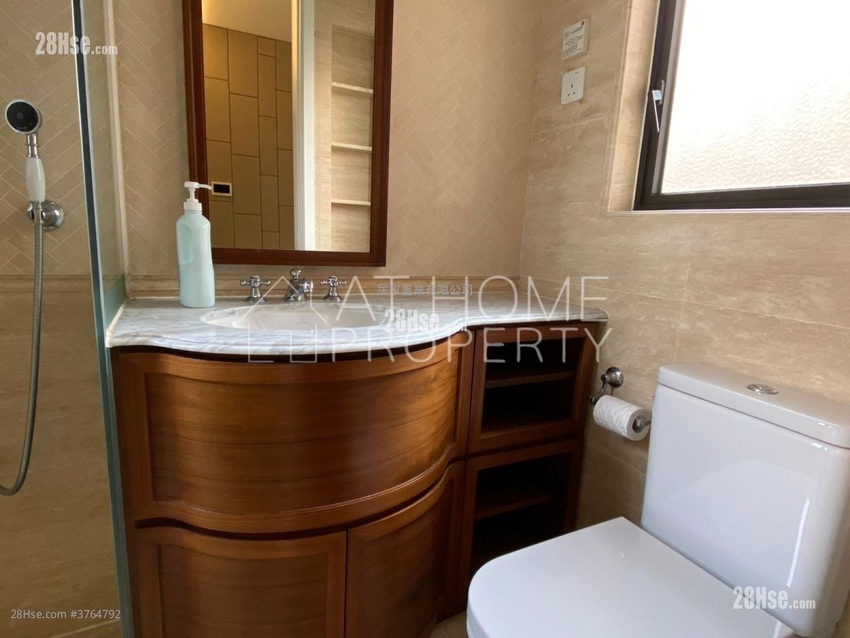 One South Lane Sell Studio , 1 Bathroom 213 ft²