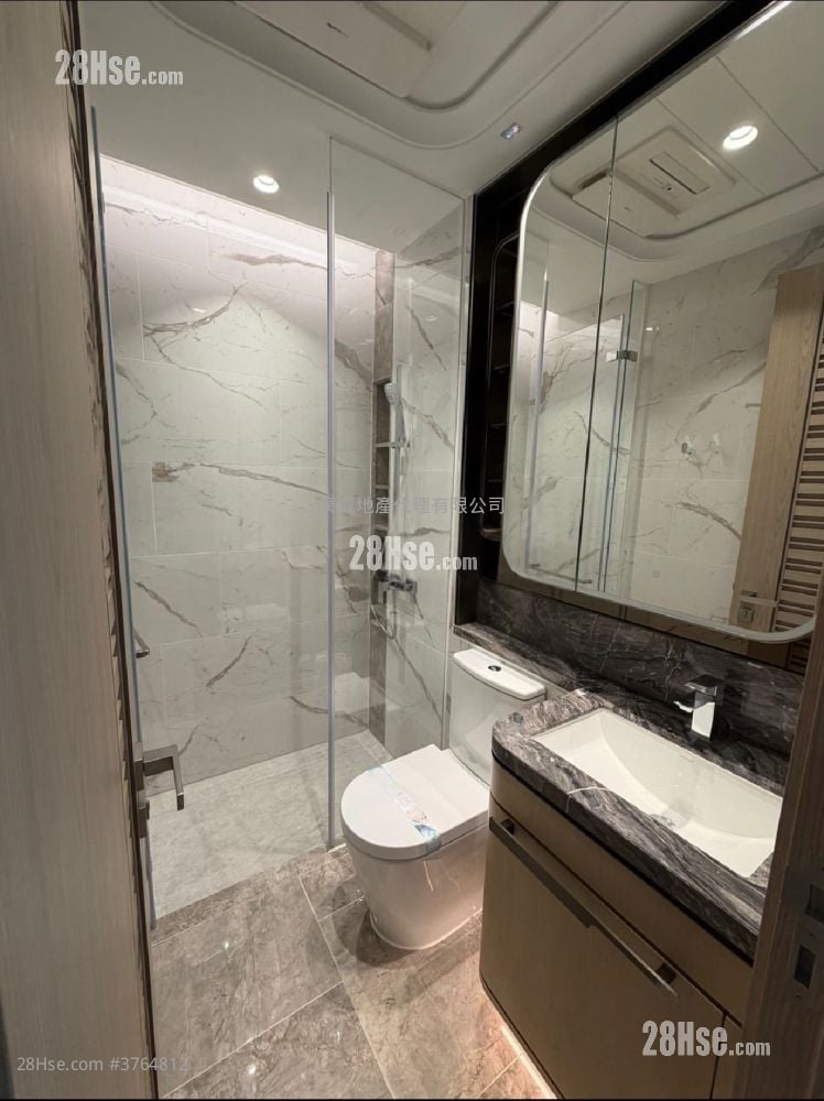 Villa Garda Ii Rental 2 Bedrooms , 1 Bathroom 451 ft²