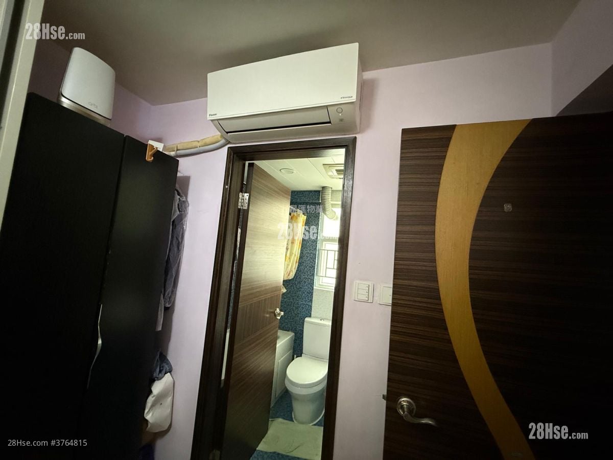 Whampoa Garden Sell 4 Bedrooms , 2 Bathrooms 777 ft²