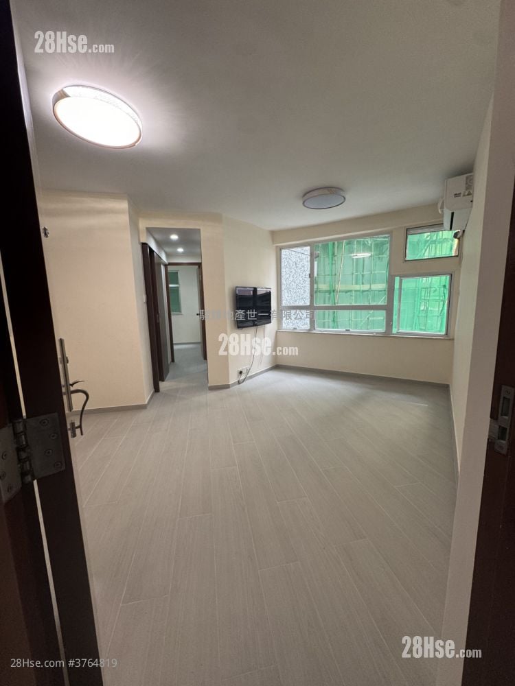 Luna Court Sell 2 Bedrooms , 1 Bathroom 447 ft²