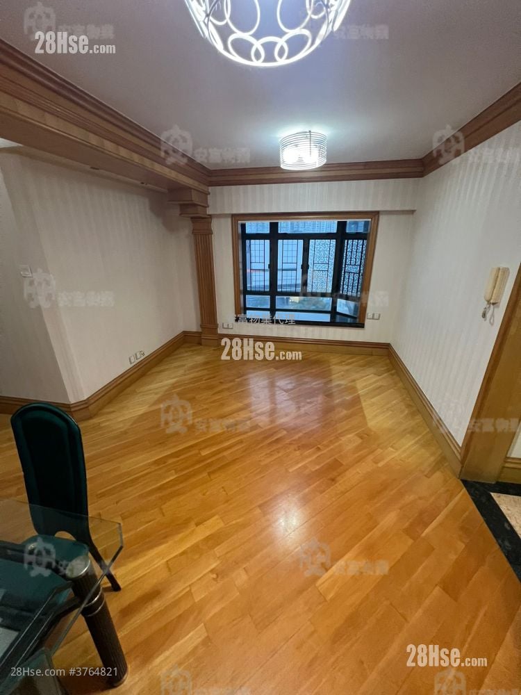 Lagoon Court Rental 3 Bedrooms , 1 Bathroom 598 ft²