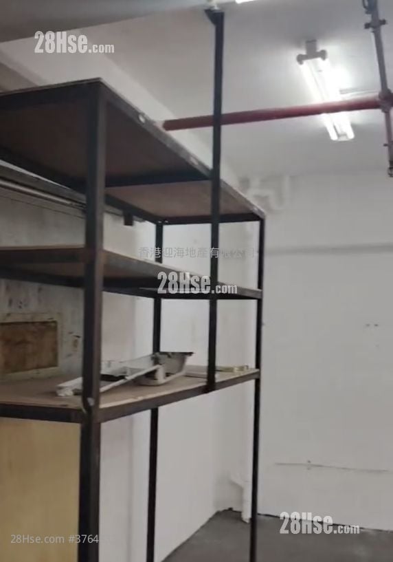 金来工业大厦 租盘 878 平方尺