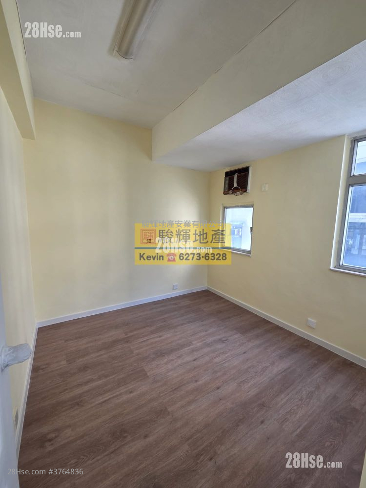 Bright Court Sell 3 Bedrooms 631 ft²