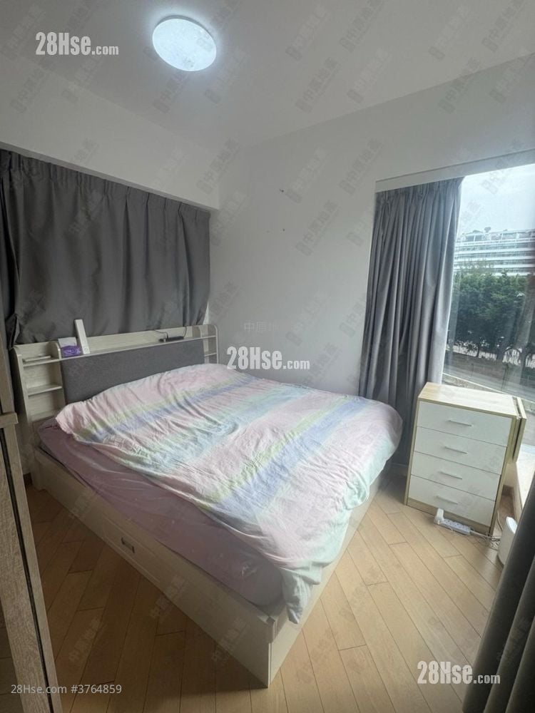 St Martin Sell 3 Bedrooms 628 ft²