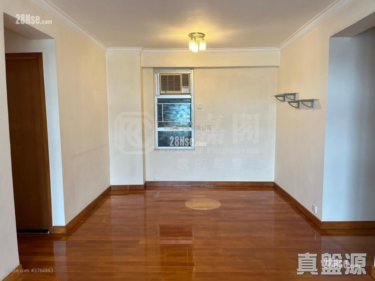 Perth Garden Sell 3 Bedrooms 812 ft²