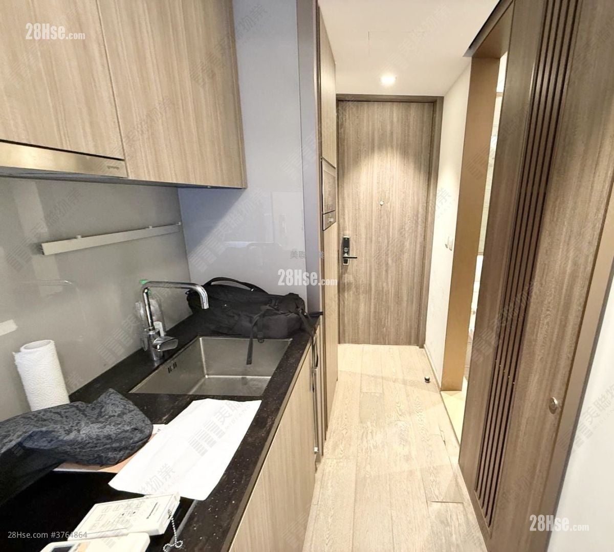 The Met. Acappella Sell 1 Bathroom 254 ft²