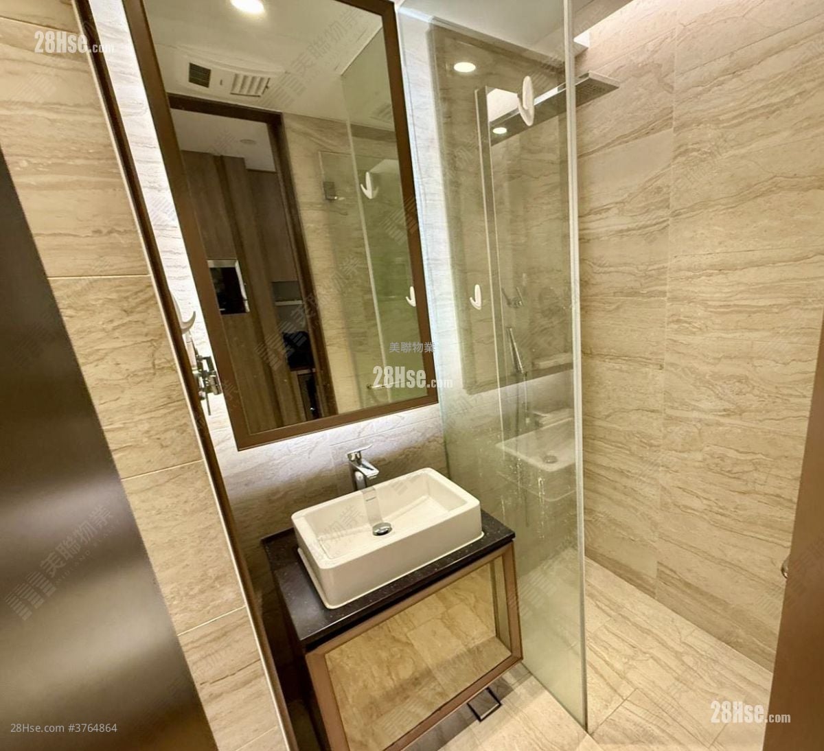 The Met. Acappella Sell 1 Bathroom 254 ft²