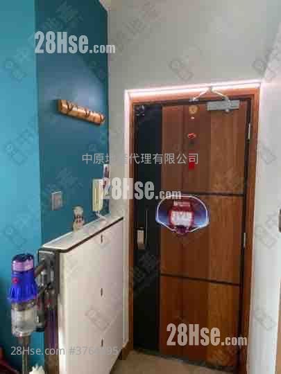 Tai Po Centre Sell 3 Bedrooms 522 ft²