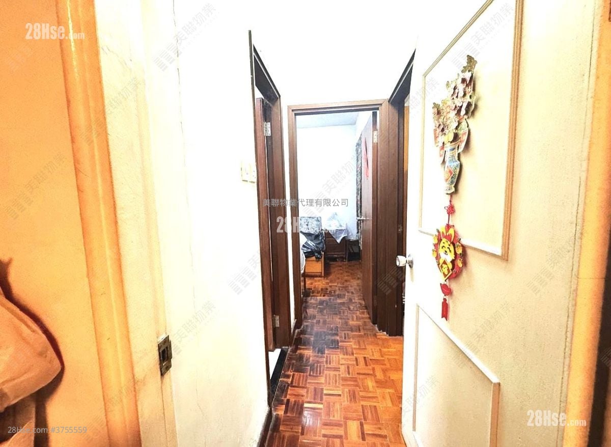 Uptown Plaza Sell 2 Bedrooms 465 ft²