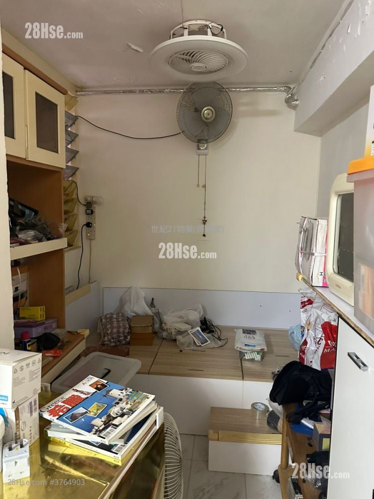 翠林邨 售盘 2 房 381 平方尺