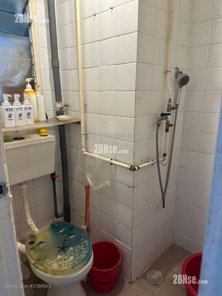 翠林邨 售盘 2 房 381 平方尺