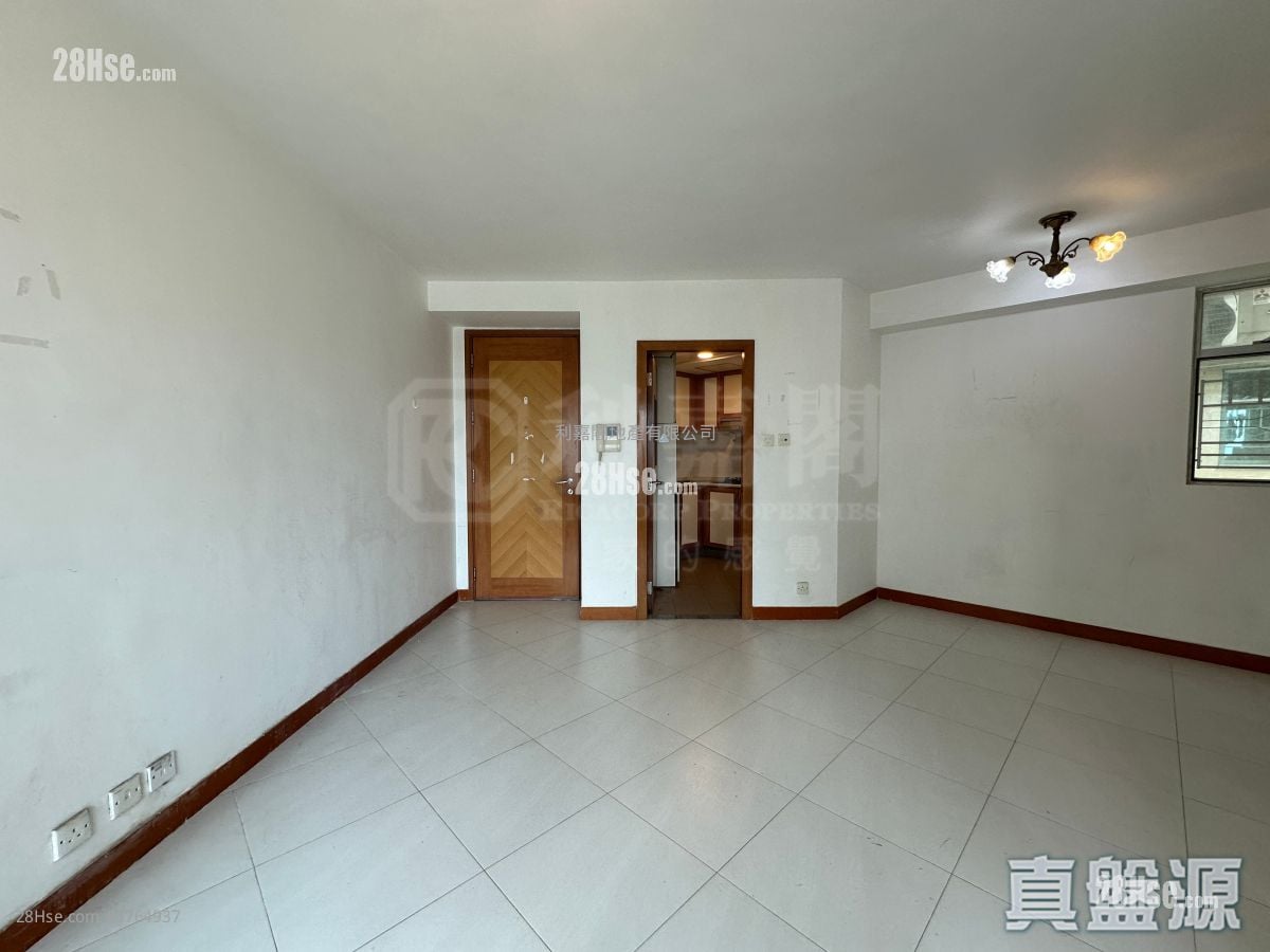 Marbella Sell 2 Bedrooms 506 ft²