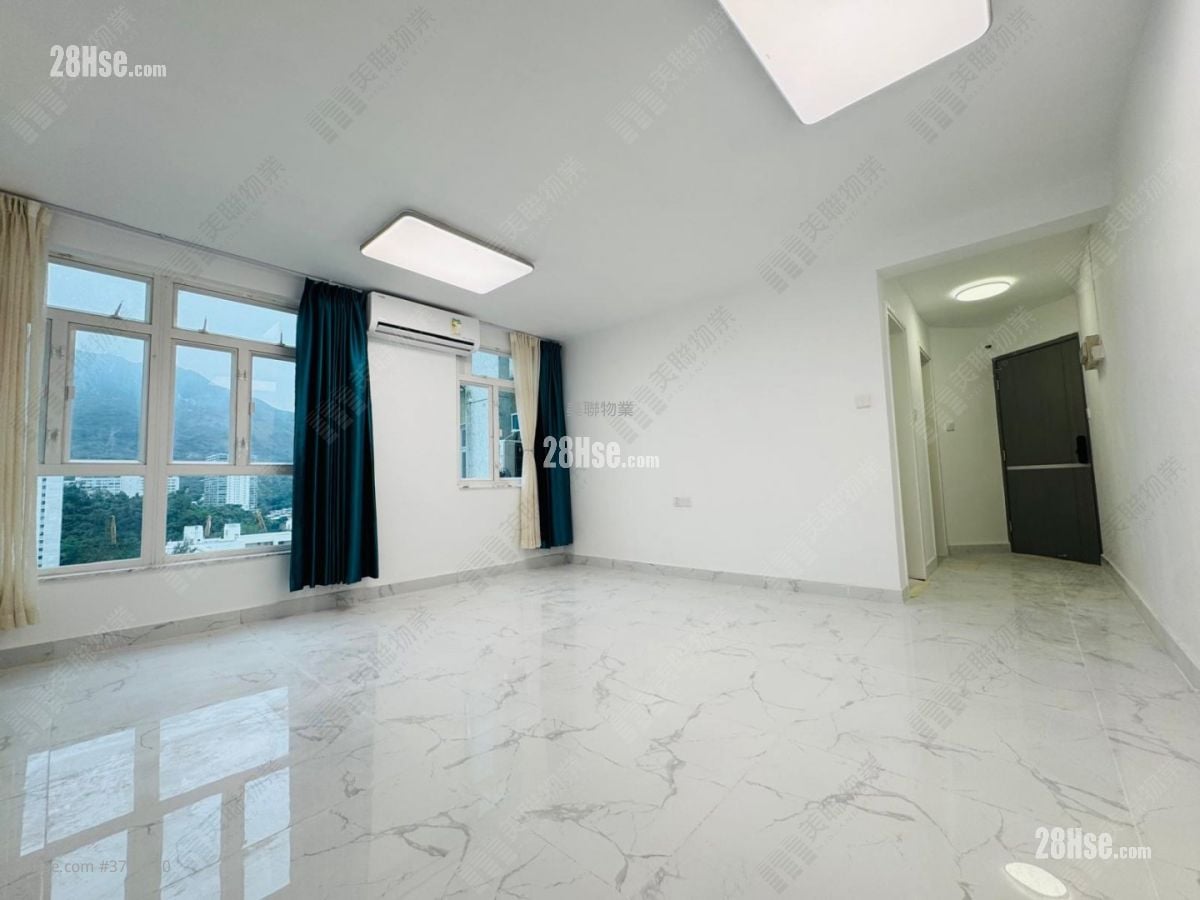 Siu On Court Sell 2 Bedrooms , 1 Bathroom