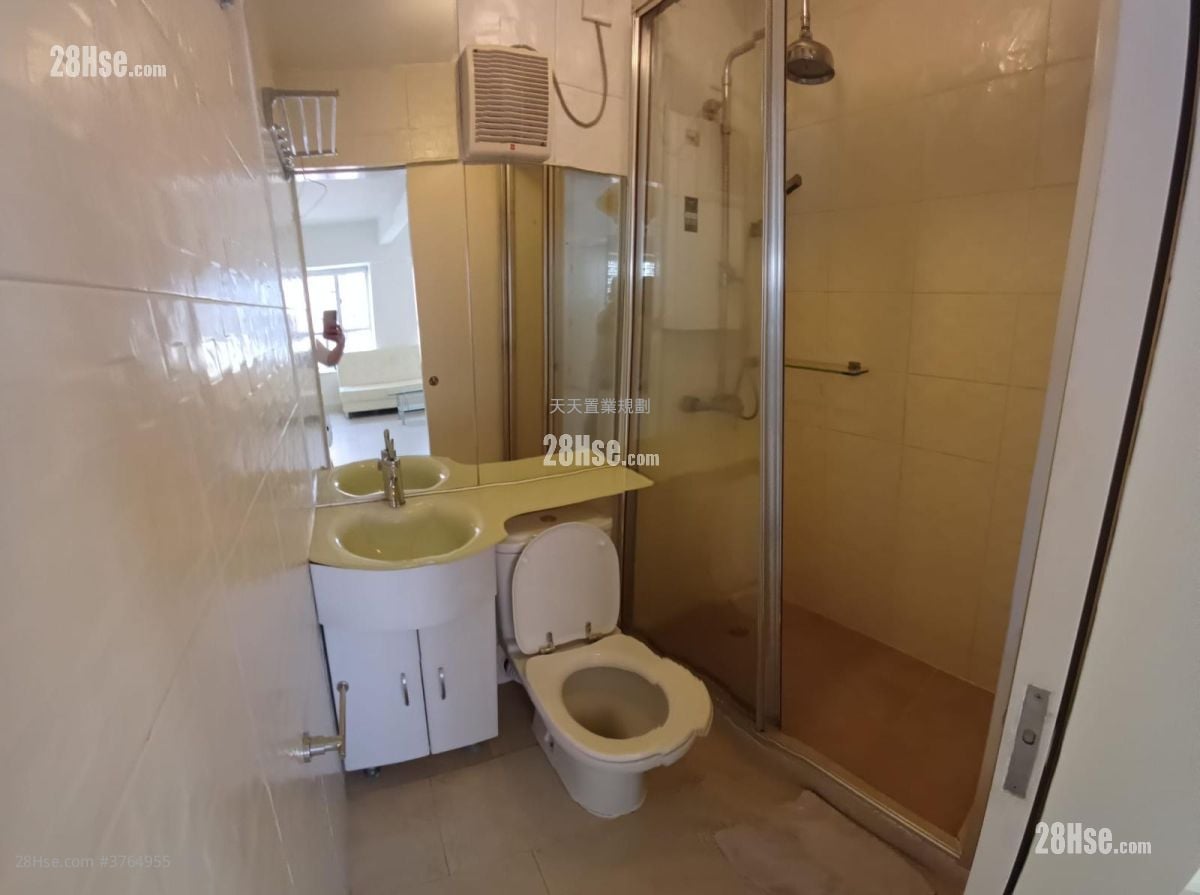 Ka Yee Court Sell 341 ft²