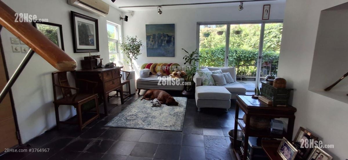 Village Sell 3 Bedrooms , 3 Bathrooms 1,950 ft²