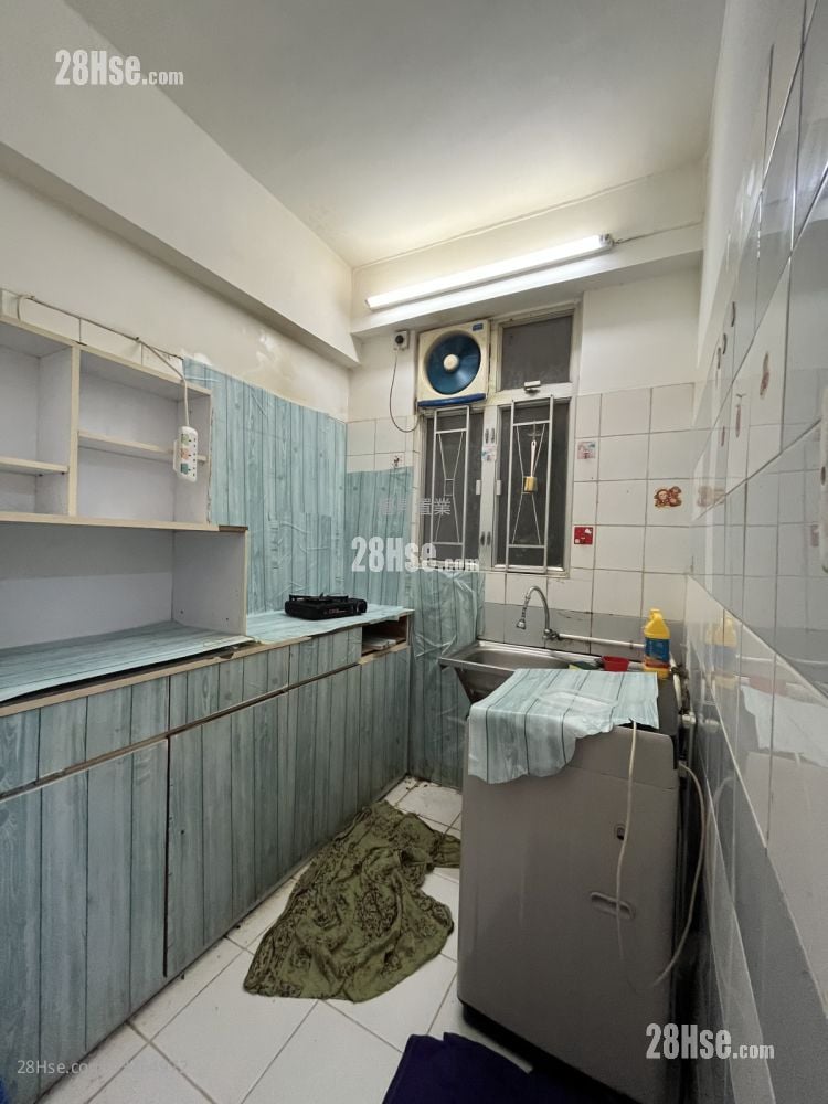 Wing Lok Building Rental 1 Bathroom 395 ft²