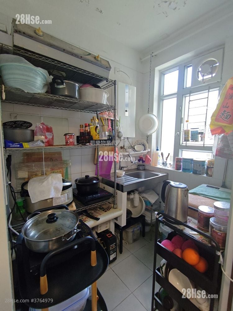 Yung Ming Court Sell 282 ft²