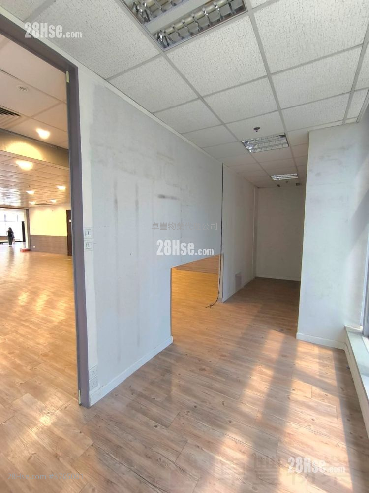 擎天广场 租盘 2 房 2,700 平方尺