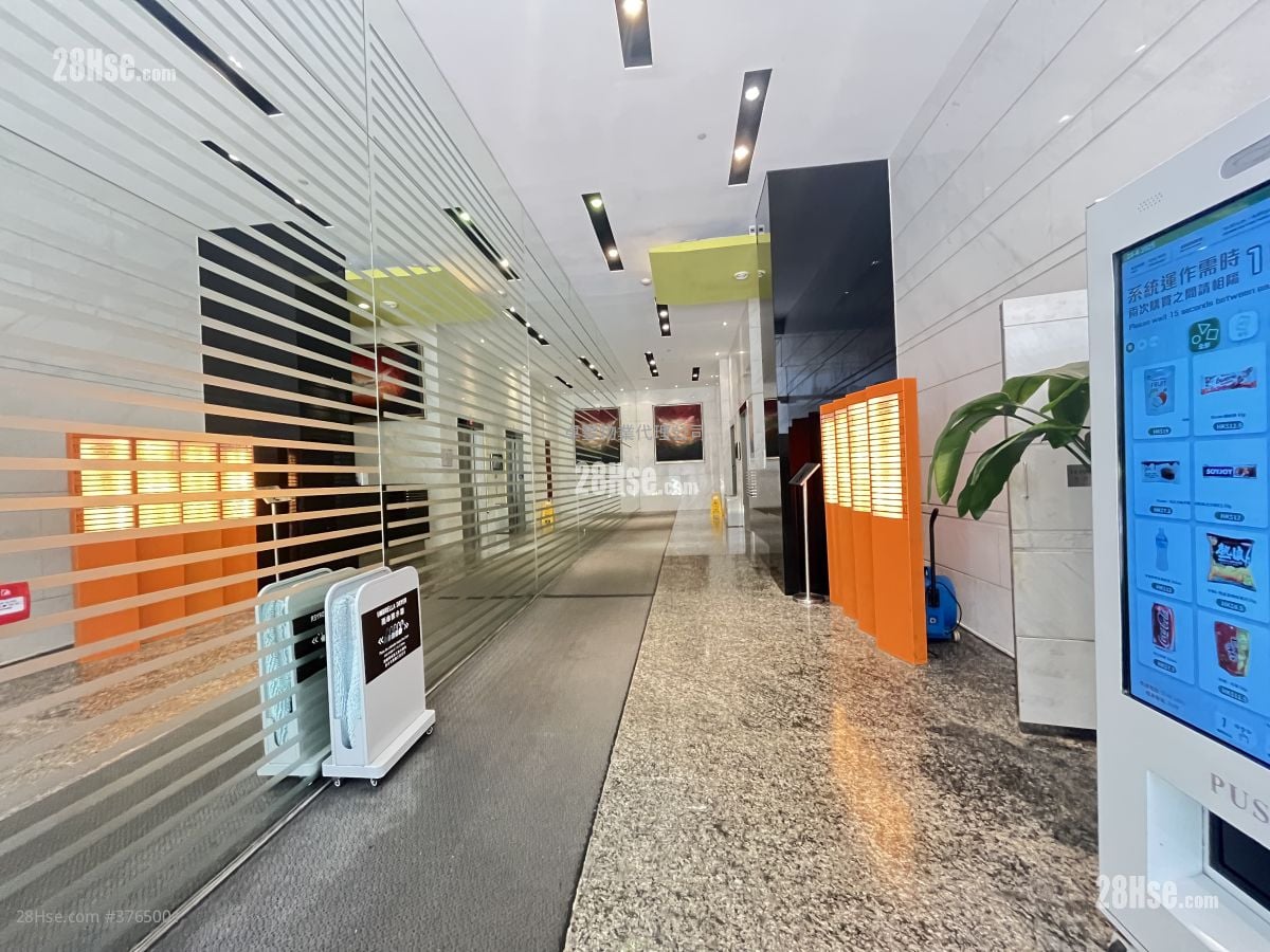 擎天广场 租盘 2 房 2,700 平方尺