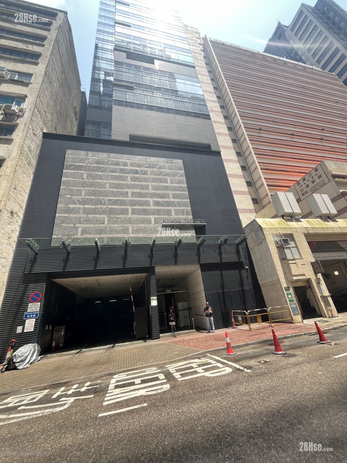 擎天广场 租盘 2 房 2,700 平方尺