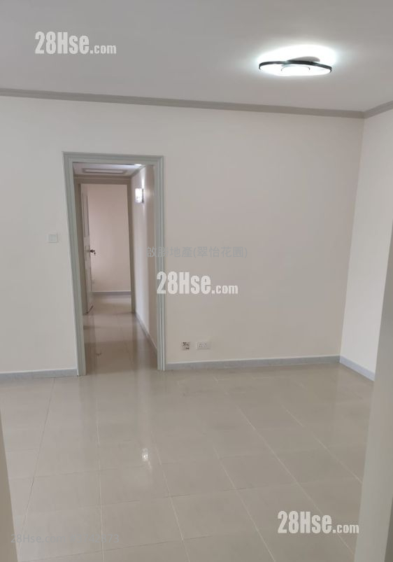 宏福花园 租盘 3 房 , 2 浴室 711 平方尺