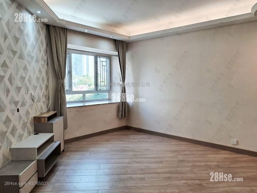 嘉湖山庄 售盘 3 房 636 平方尺