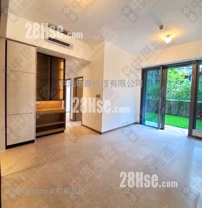 St Martin Sell 3 Bedrooms 715 ft²