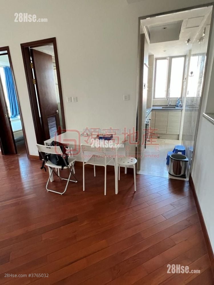 The Coronation Sell 1 Bedroom , 1 Bathroom 496 ft²