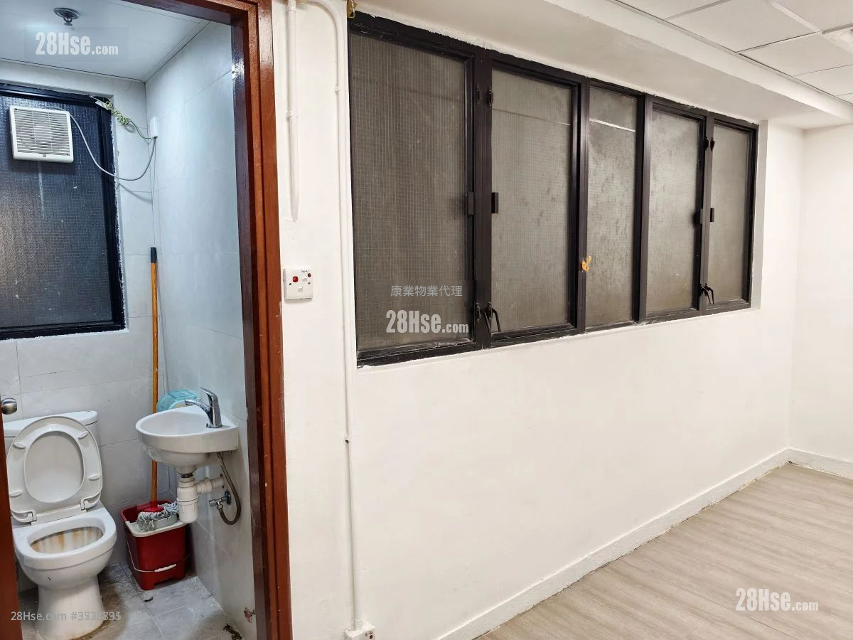 Sterling Centre Sell