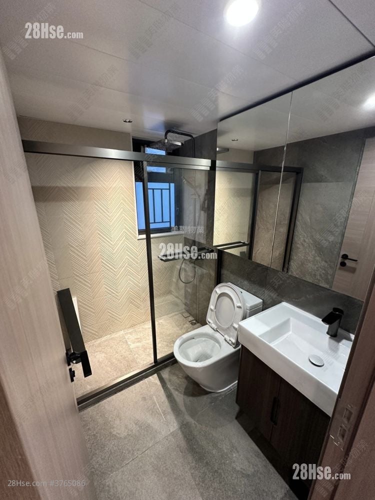 Park Signature Sell 3 Bedrooms , 2 Bathrooms 786 ft²